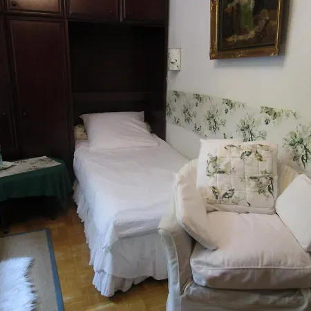 Altes Forsthaus / Bei Der Messe Stuttgart בית הארחה Waldenbuch