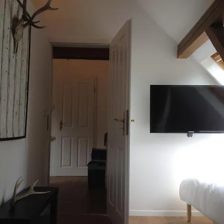 בית הארחה Altes Forsthaus / Bei Der Messe Stuttgart *